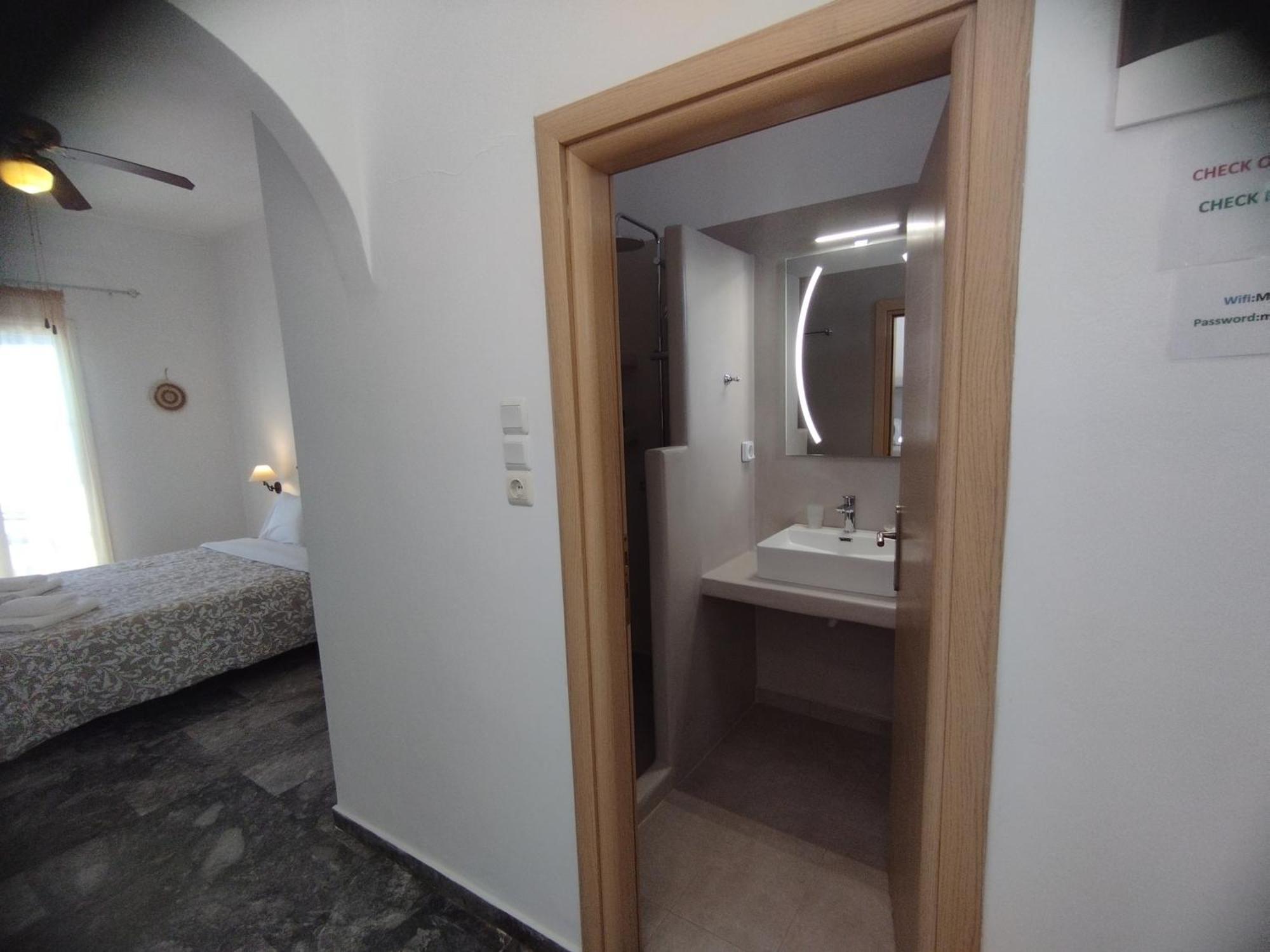 Marisini Sea View Aparthotel Batsi  Luaran gambar